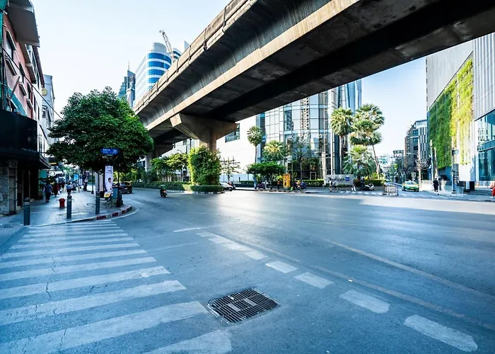 Go Silom โกอินน์ สีลม - สถานีรถไฟฟ้าเซนต์หลุยส์ * Bangkok